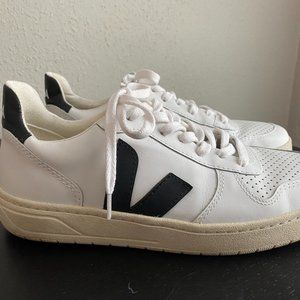 VEJA Sneakers